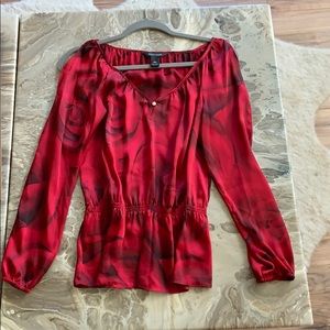 Rose print, red blouse